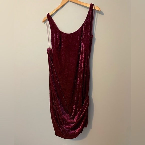 Aidan Mattox Velvet Dress Size 6 - Picture 2 of 5